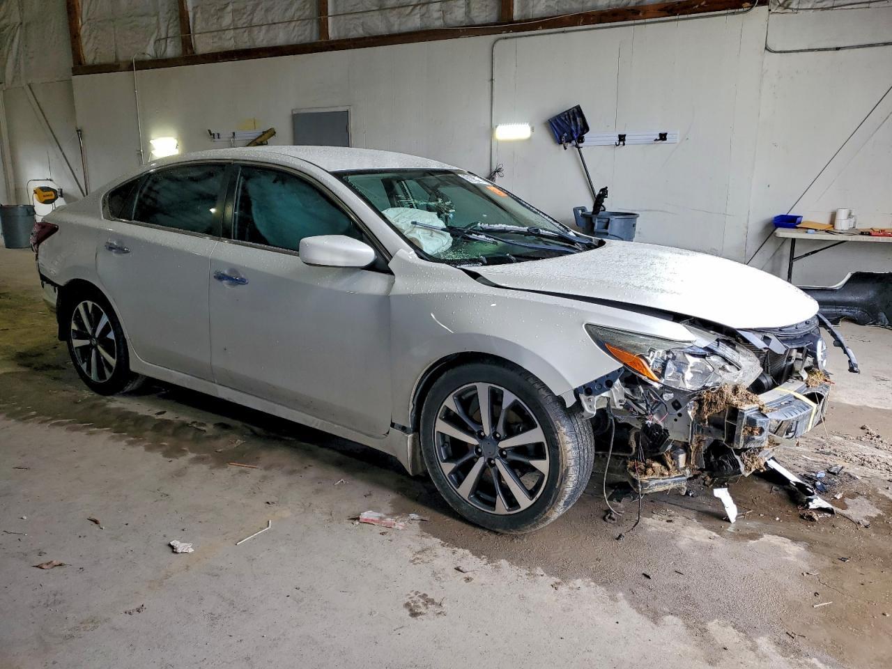 2017 Nissan Altima 2.5 - Фото 4