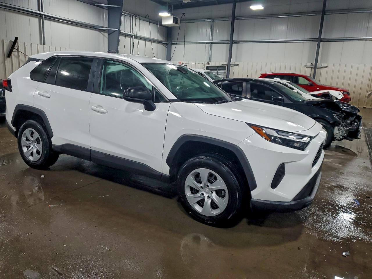 2024 Toyota Rav4 Le - Image 4