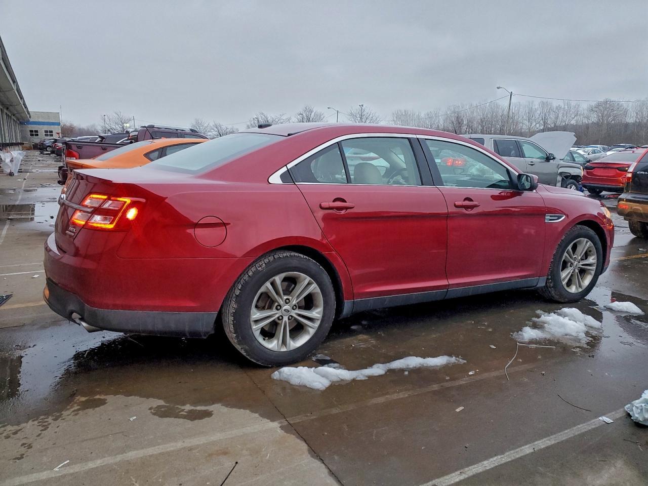 2014 Ford Taurus Sel - Фото 3