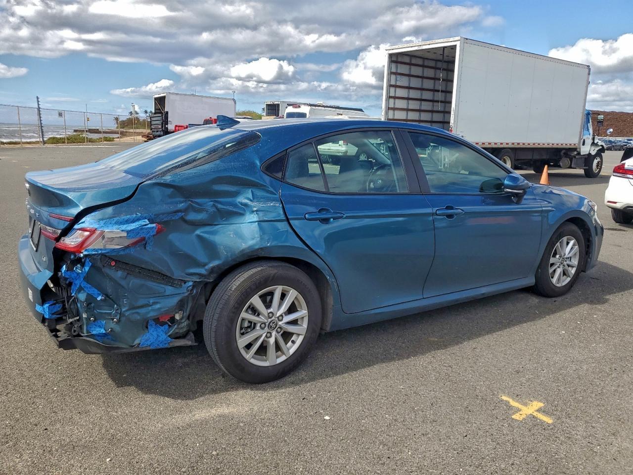 2025 Toyota Camry Xse - Image 3