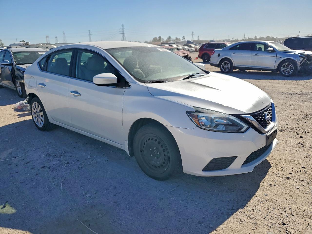 2017 Nissan Sentra S - Фото 4