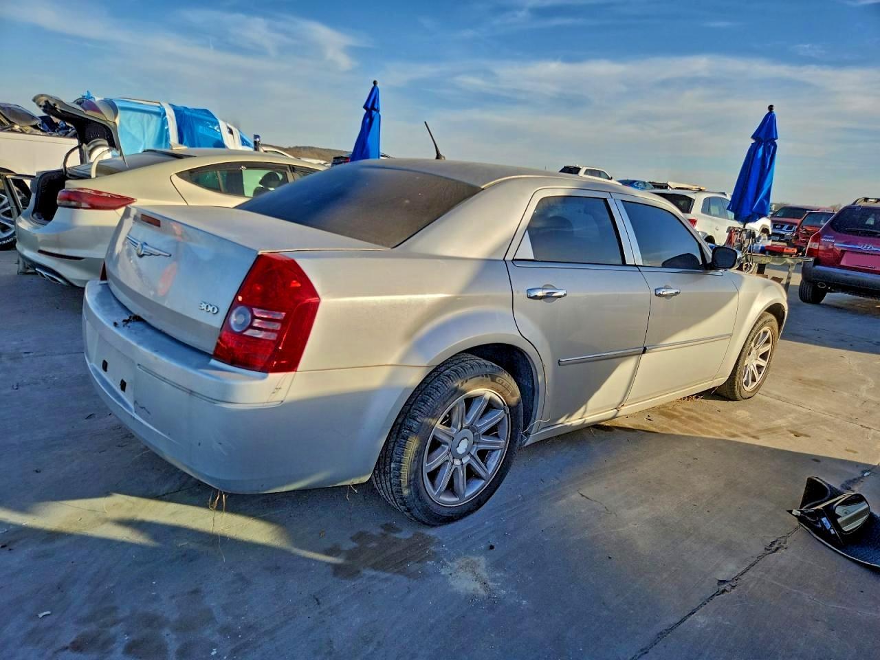 2008 Chrysler 300 Lx - Фото 3