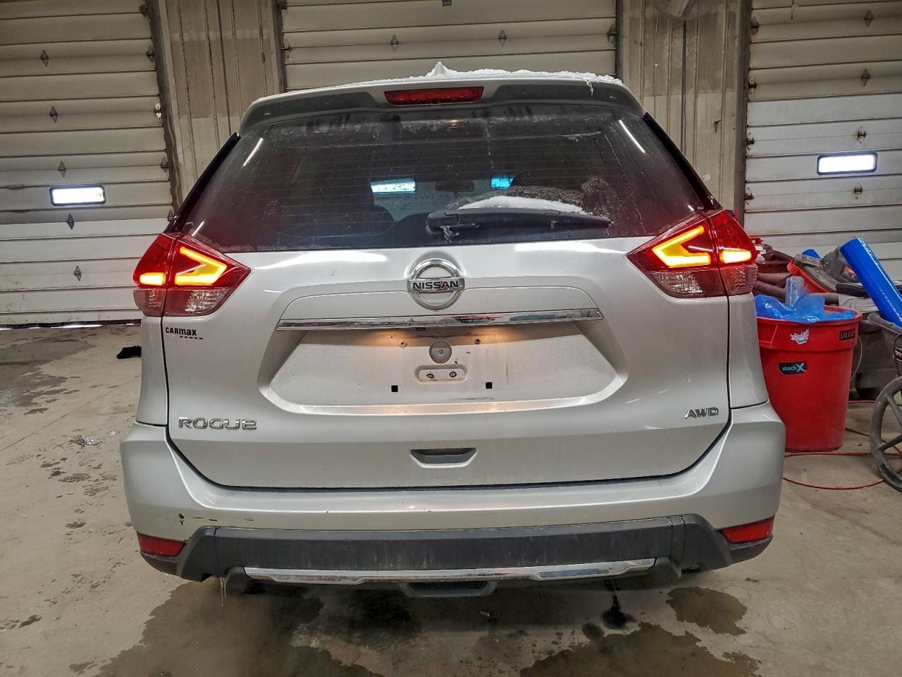 2017 Nissan Rogue S - Фото 6
