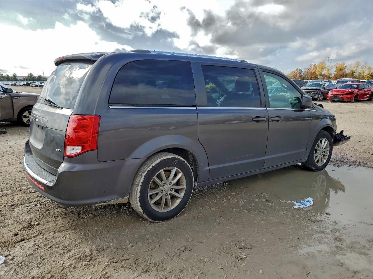 2020 Dodge Grand Caravan Sxt - Image 3