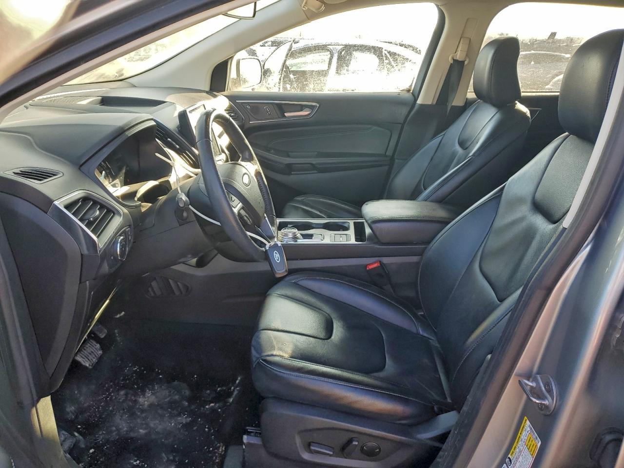 2022 Ford Edge Titanium - Фото 7