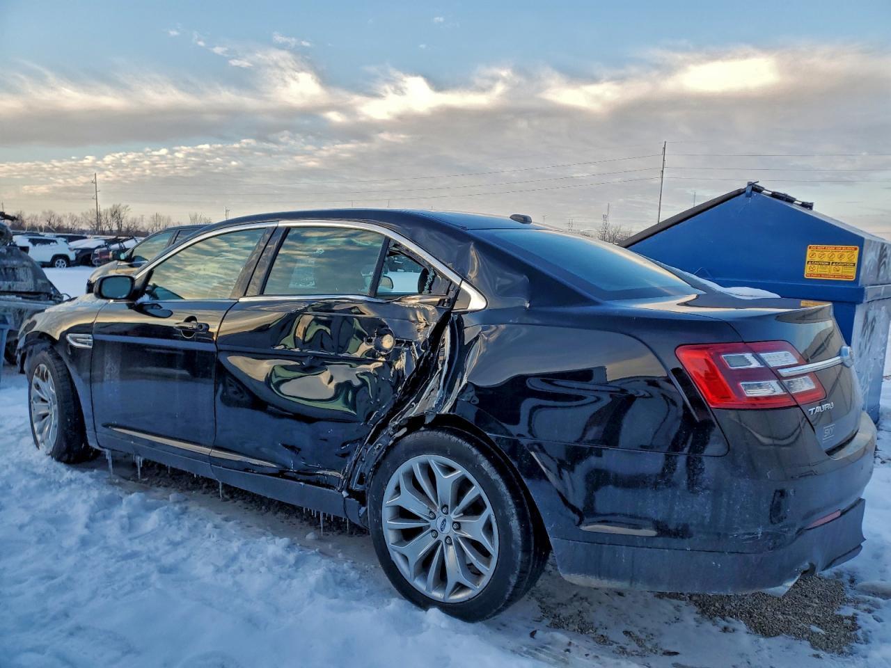 2018 Ford Taurus Limited - Image 2