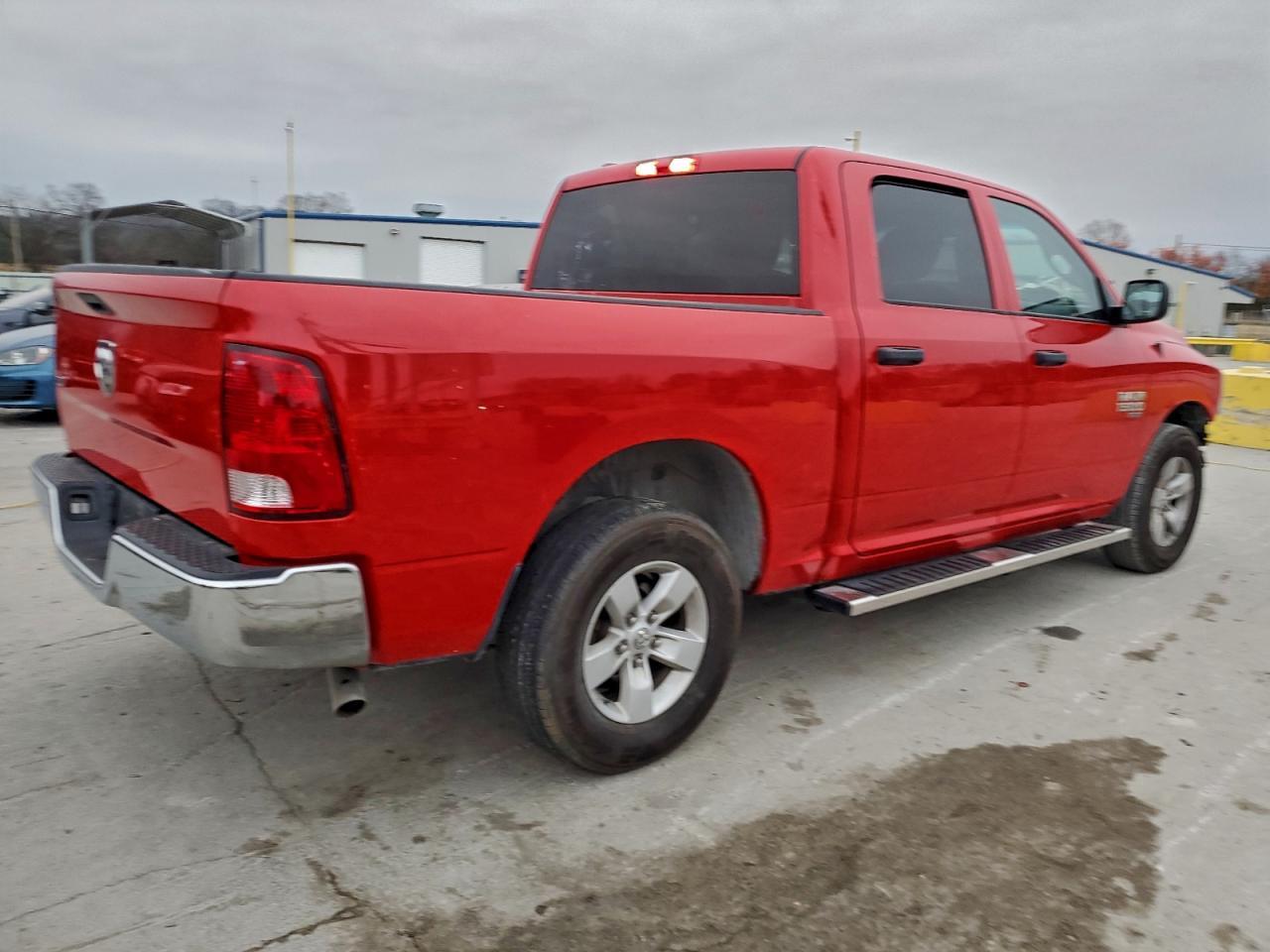 2022 Ram 1500 Classic Slt - Image 3