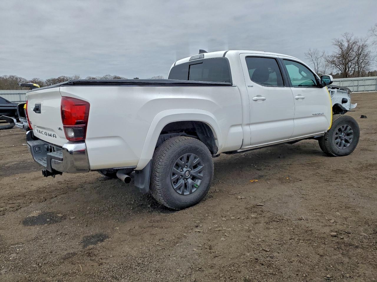 2021 Toyota Tacoma Double Cab - Image 3