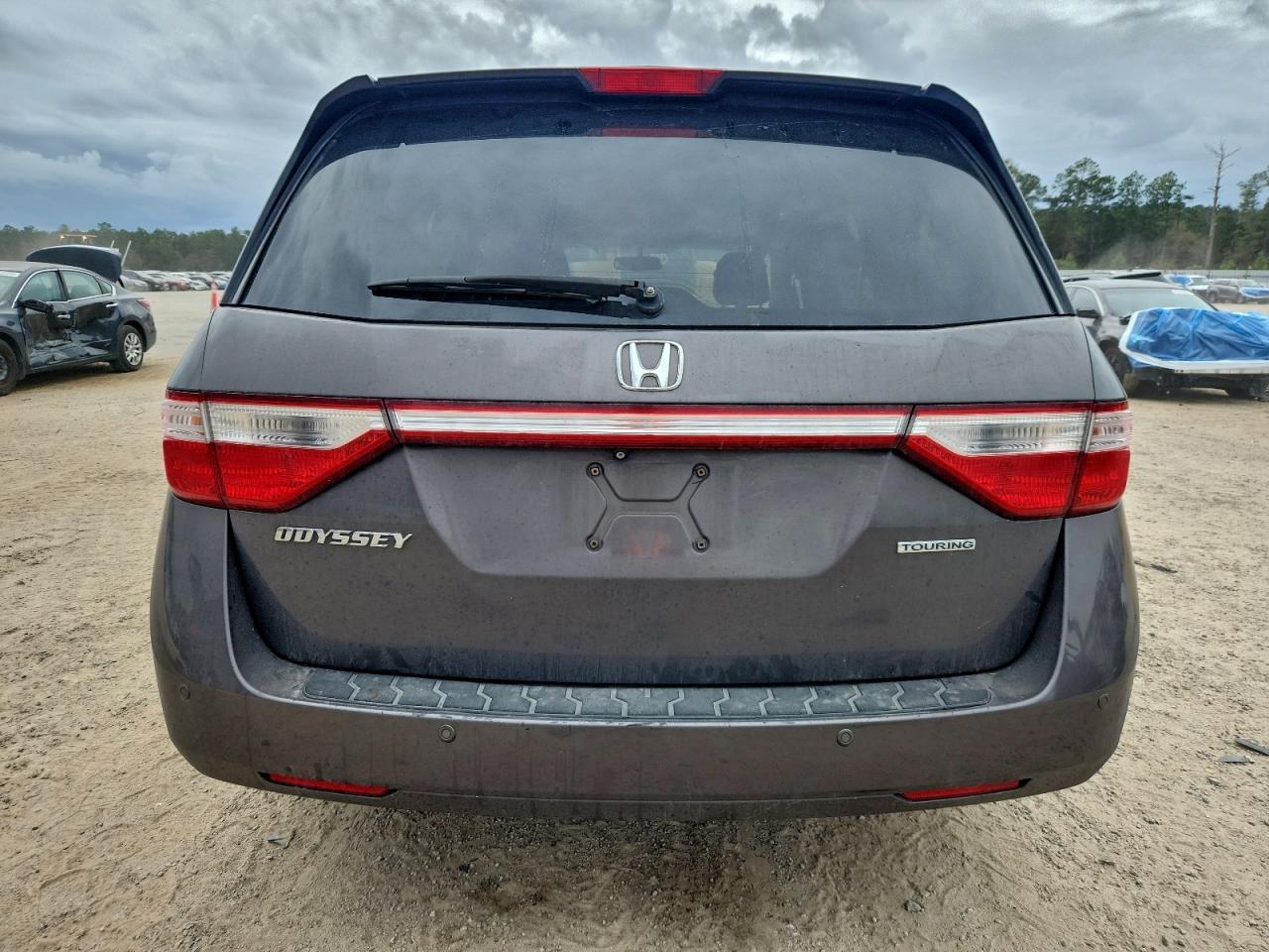 2012 Honda Odyssey Touring - Фото 6