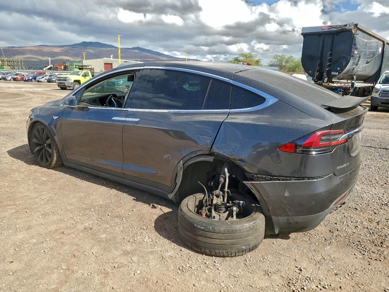 2016 Tesla Model X - Image 2