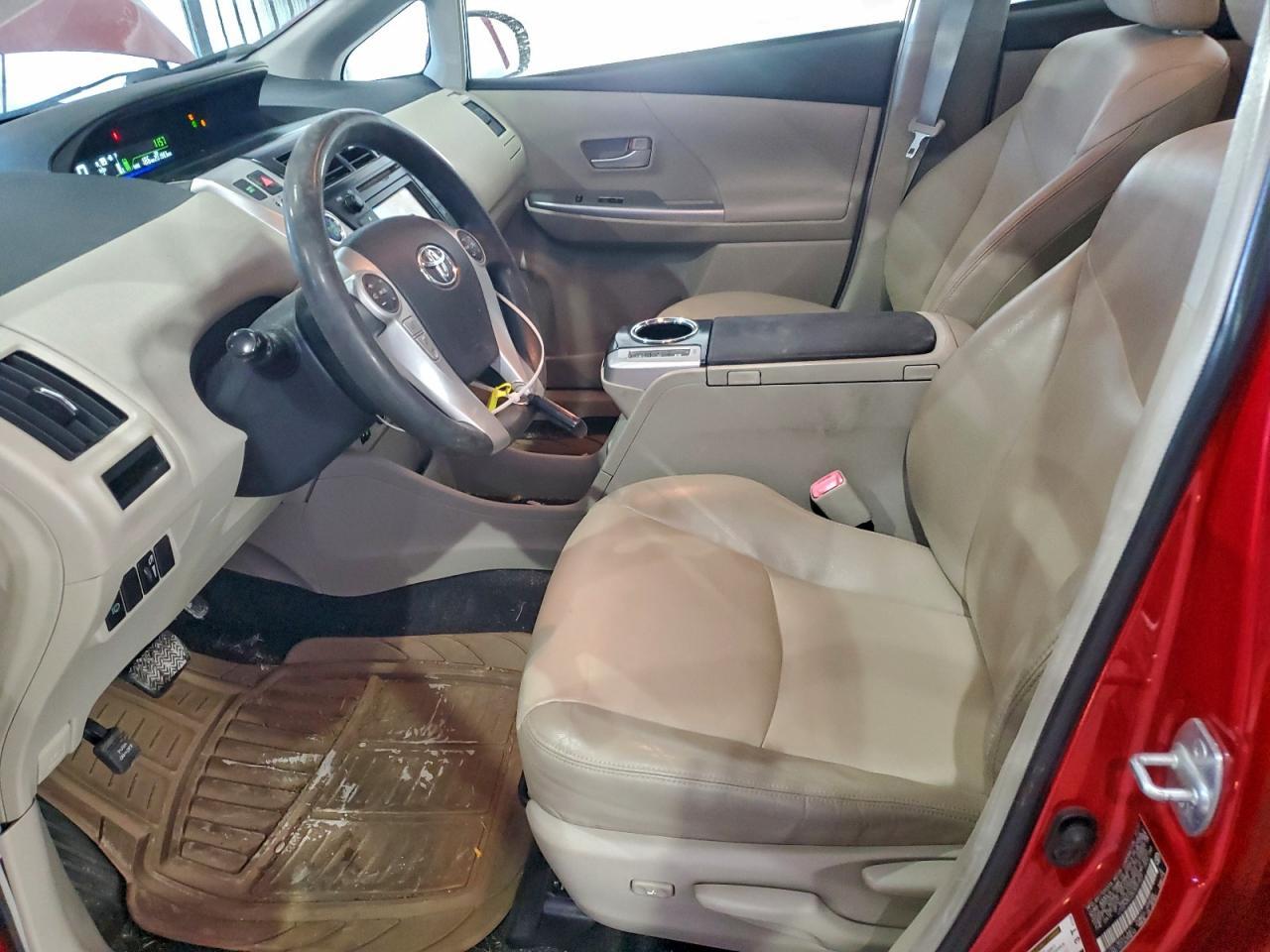 2012 Toyota Prius V - Image 7