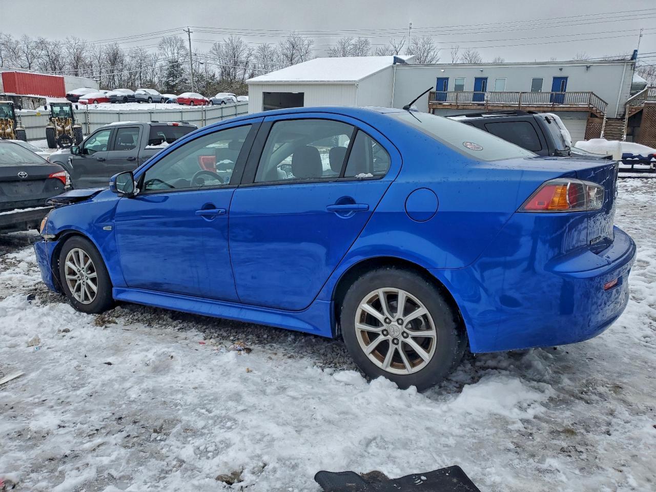 2015 Mitsubishi Lancer Es - Image 2