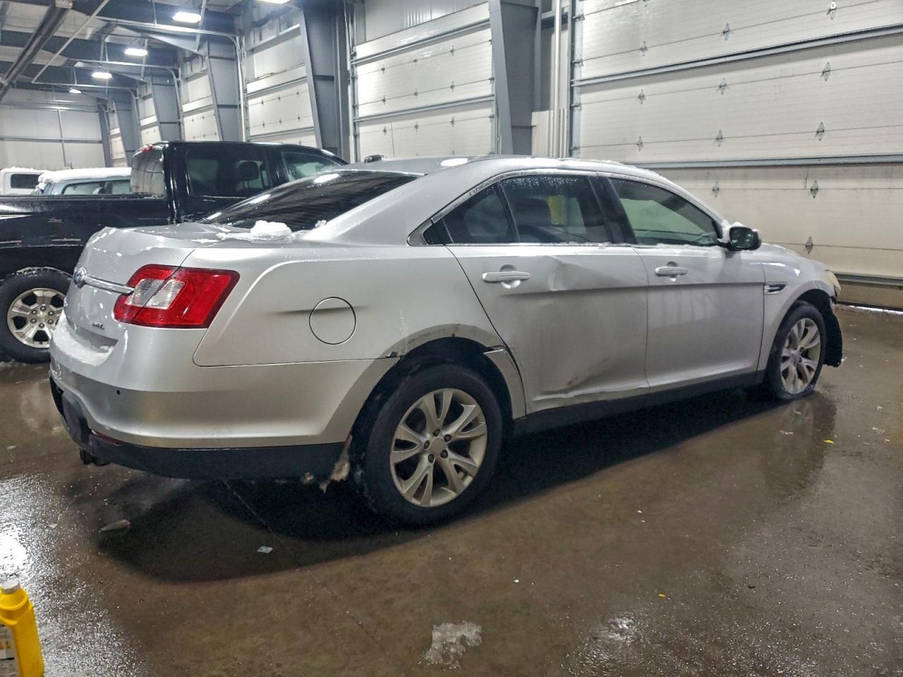 2011 Ford Taurus Sel - Image 3