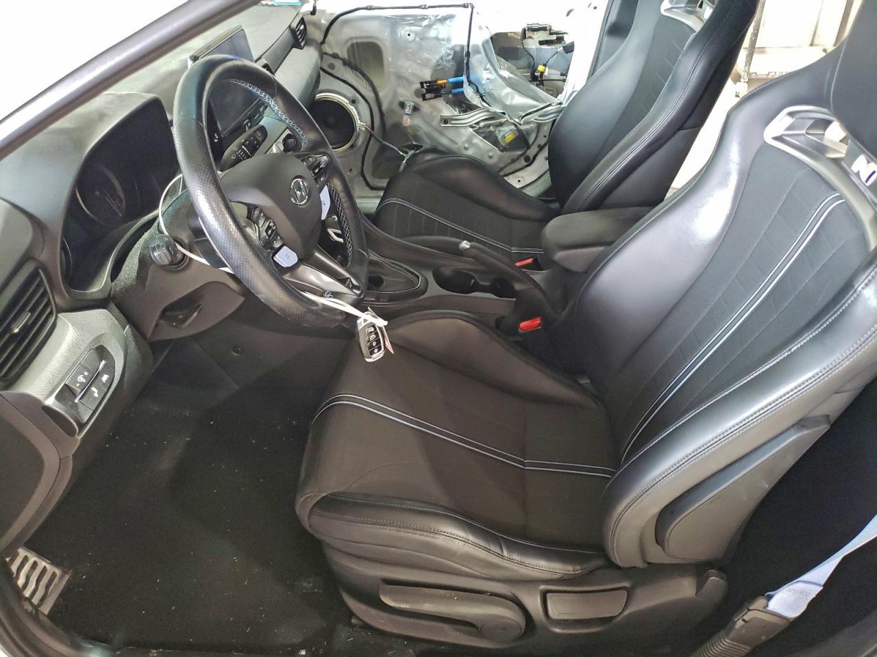 2021 Hyundai Veloster N - Фото 7