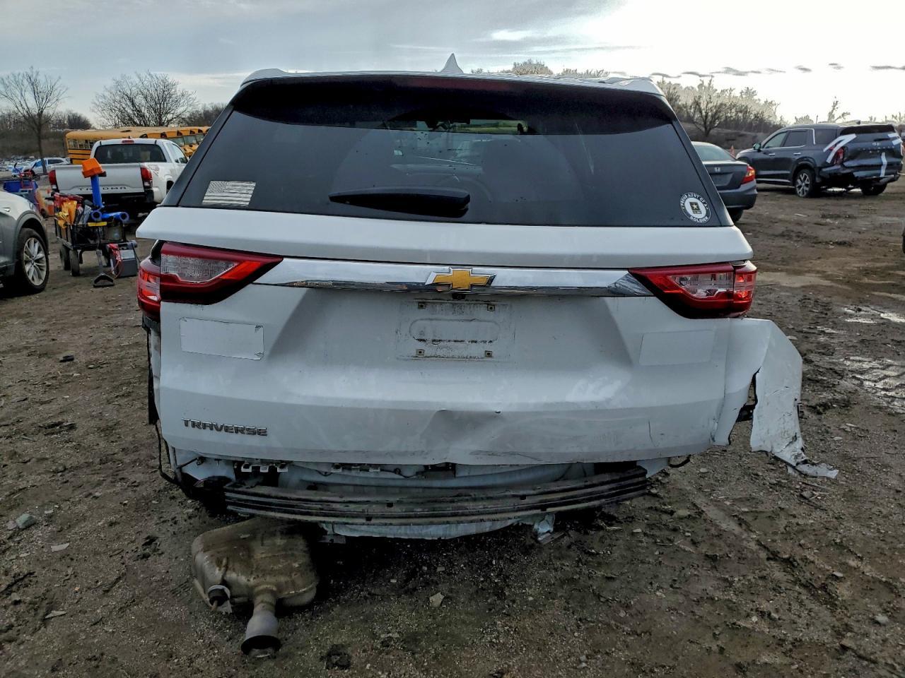 2021 Chevrolet Traverse Ls - Image 6