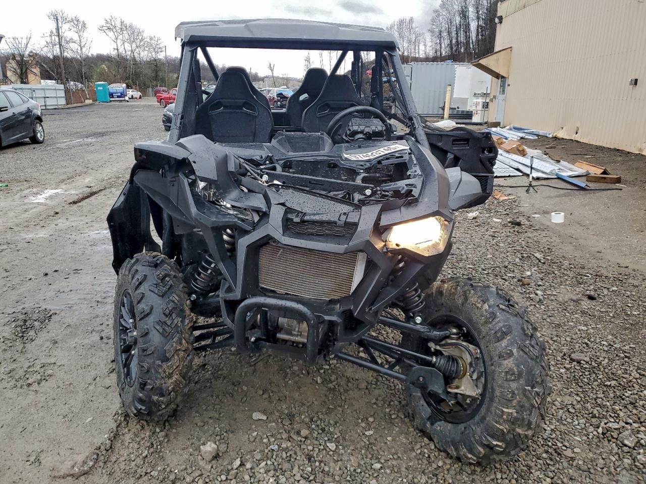 2025 Honda Sxs1000 S4 Utility Vehicle - Image 2