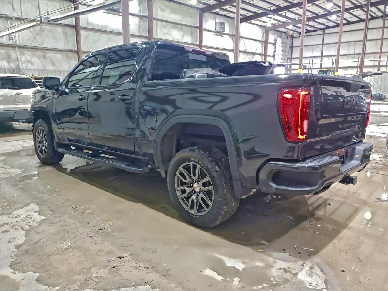 2020 GMC Sierra K1500 At4 - Фото 2