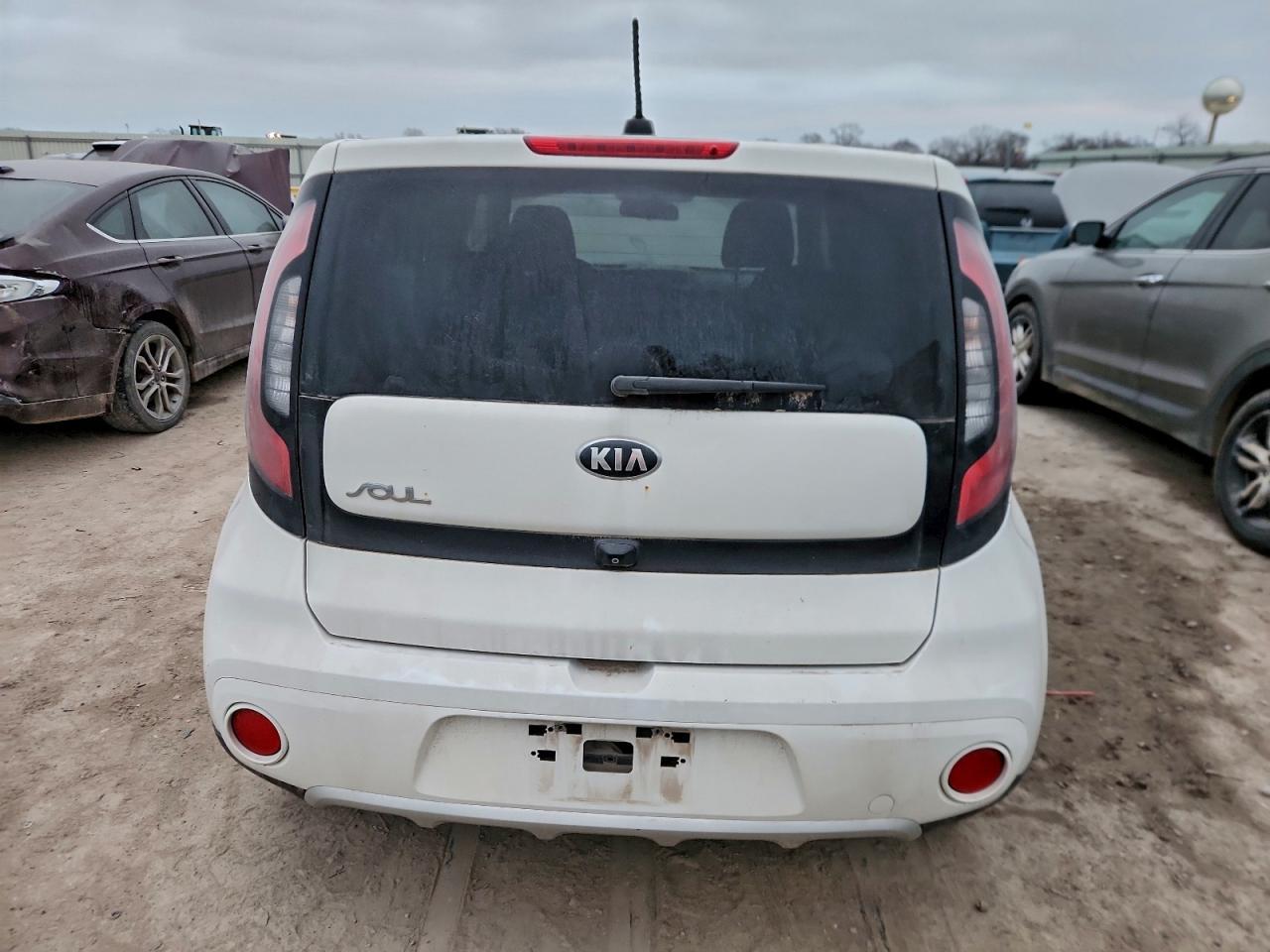 2017 Kia Soul + - Фото 6