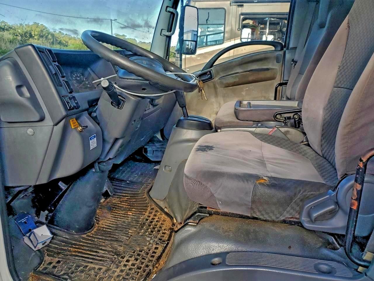 2014 Isuzu Npr Hd Box Truck - Фото 7