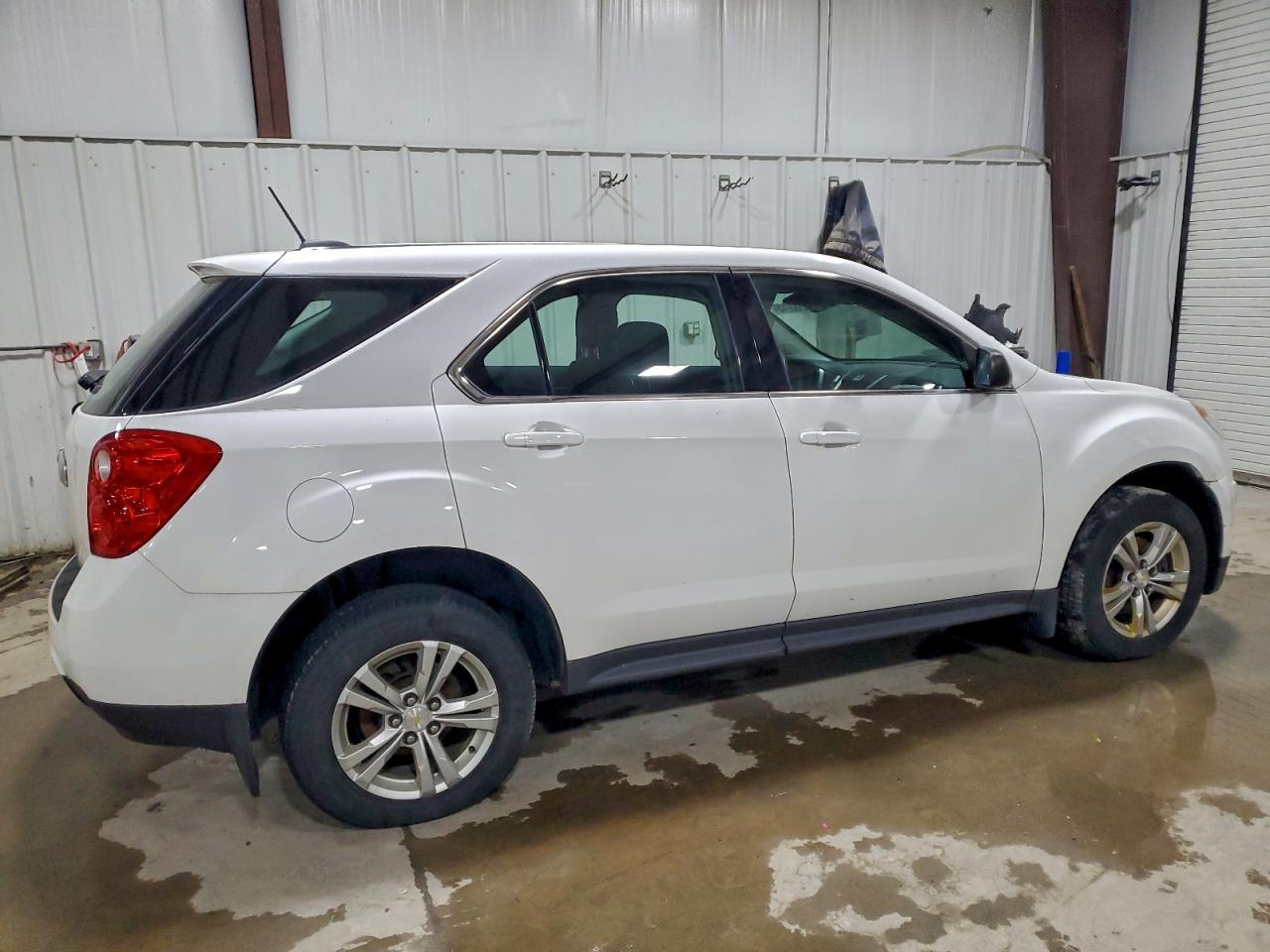 2015 Chevrolet Equinox - Image 3