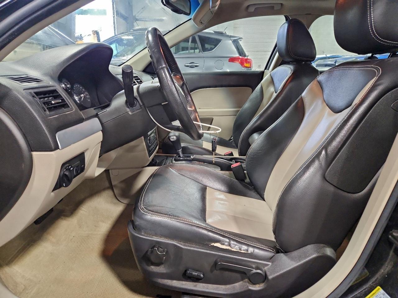 2009 Mercury Milan Premier - Image 7