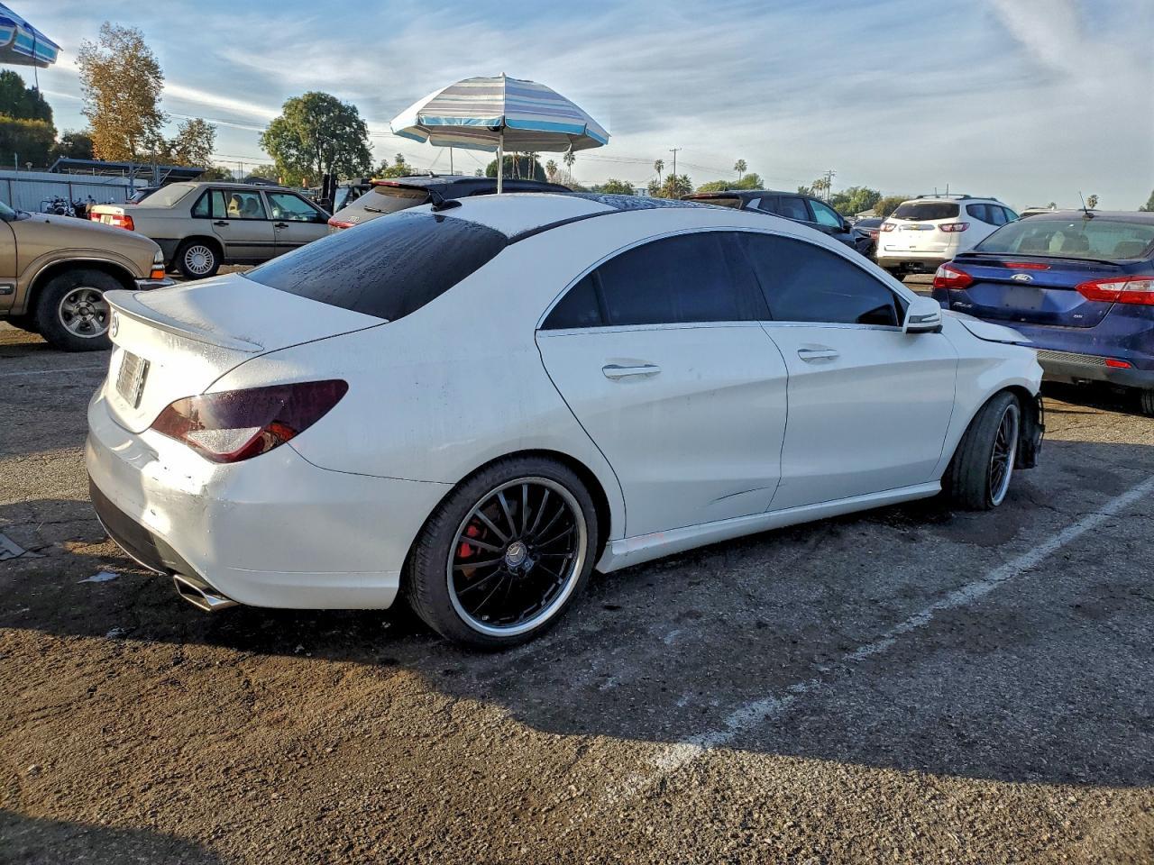 2015 Mercedes-Benz Cla 250 - Фото 3