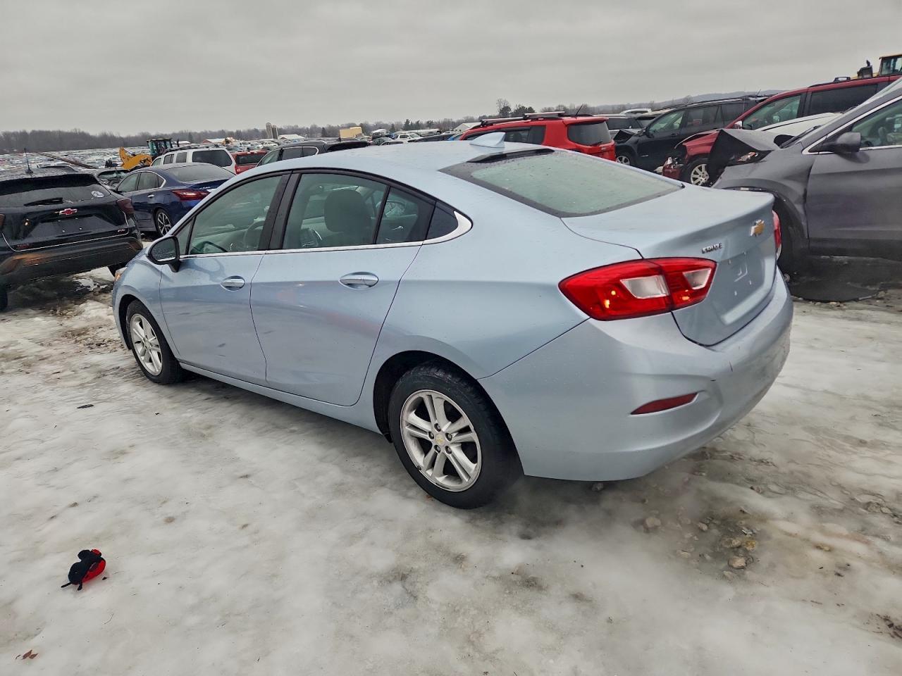 2017 Chevrolet Cruze Lt - Фото 2
