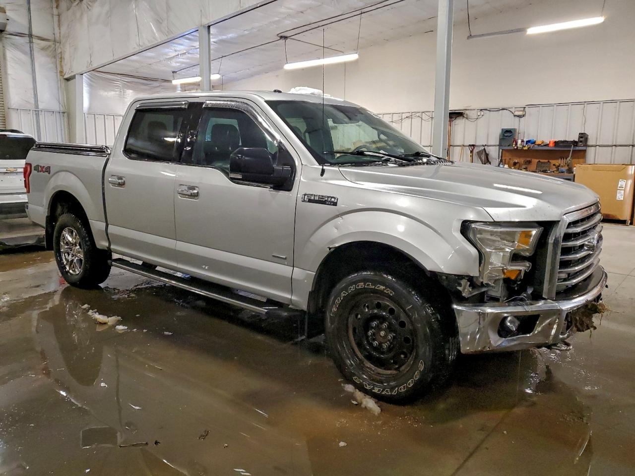 2015 Ford F150 Supercrew - Фото 4