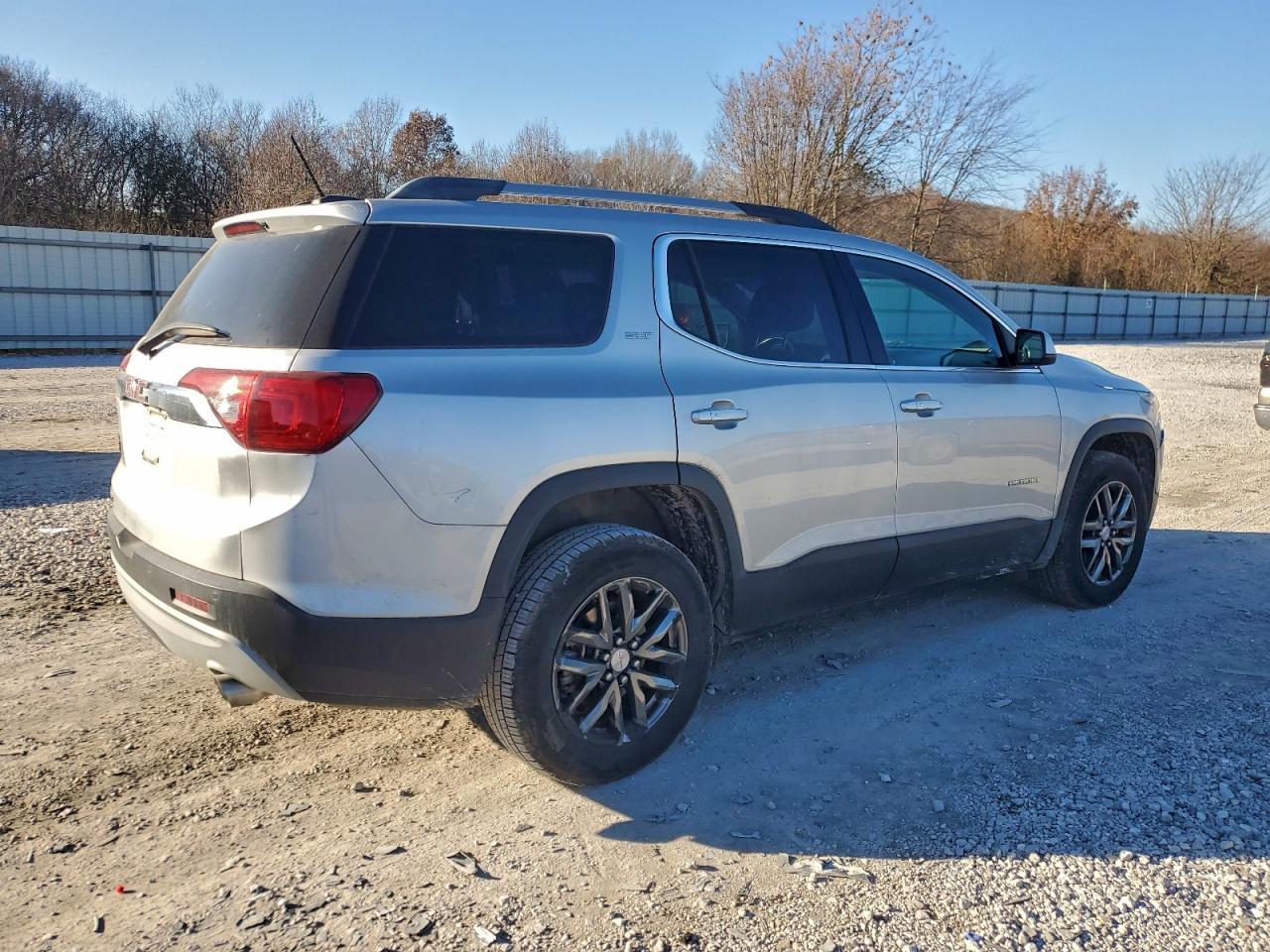 2019 GMC Acadia Slt-1 - Image 3