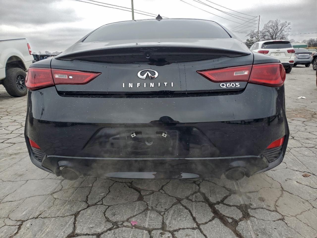 2018 Infiniti Q60 Luxe 300 - Фото 6