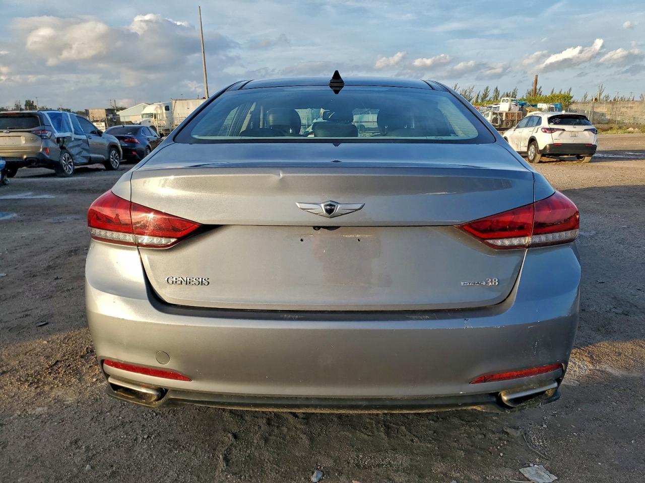 2016 Hyundai Genesis 3.8L - Image 6