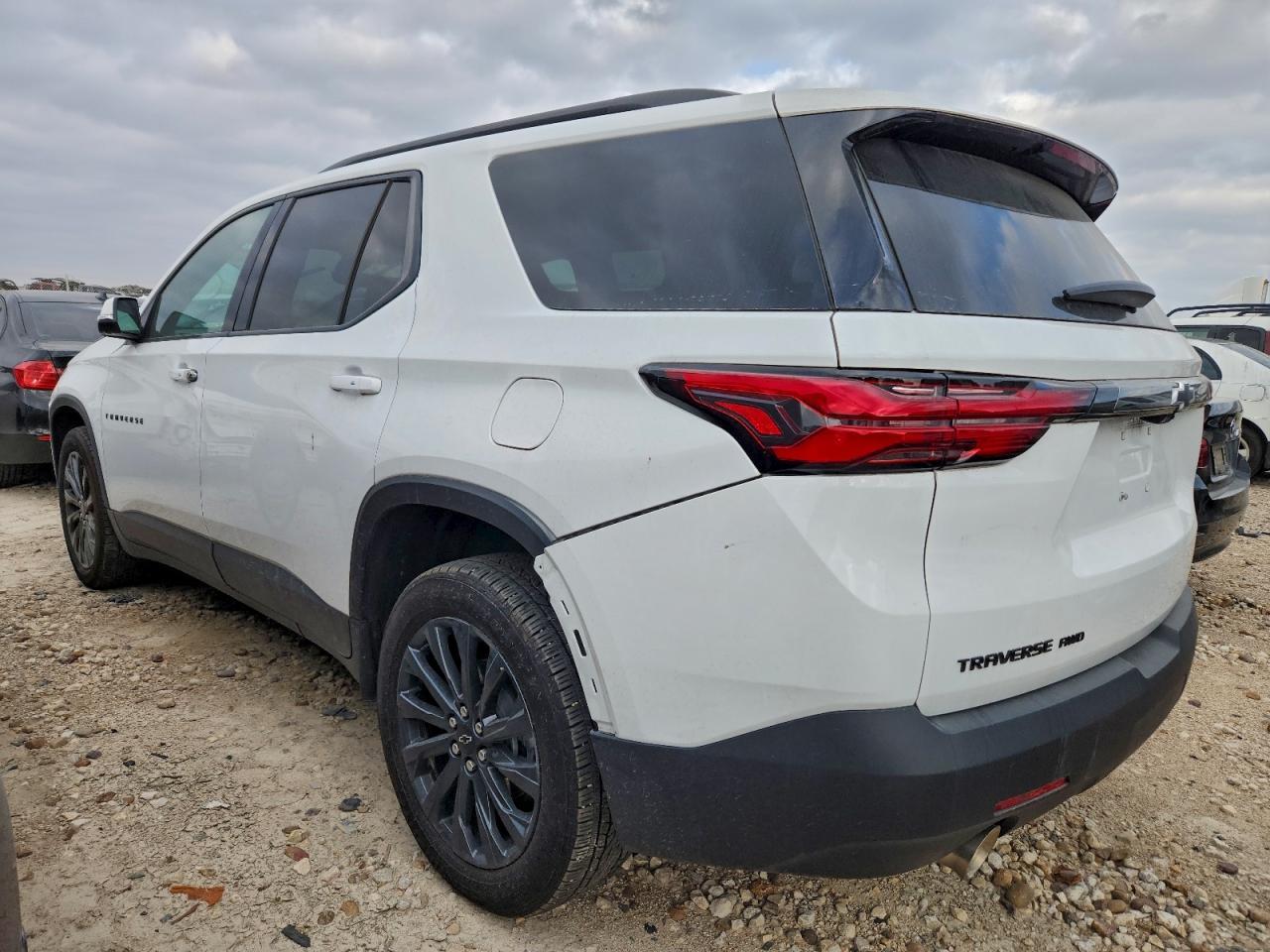 2023 Chevrolet Traverse Rs - Фото 2