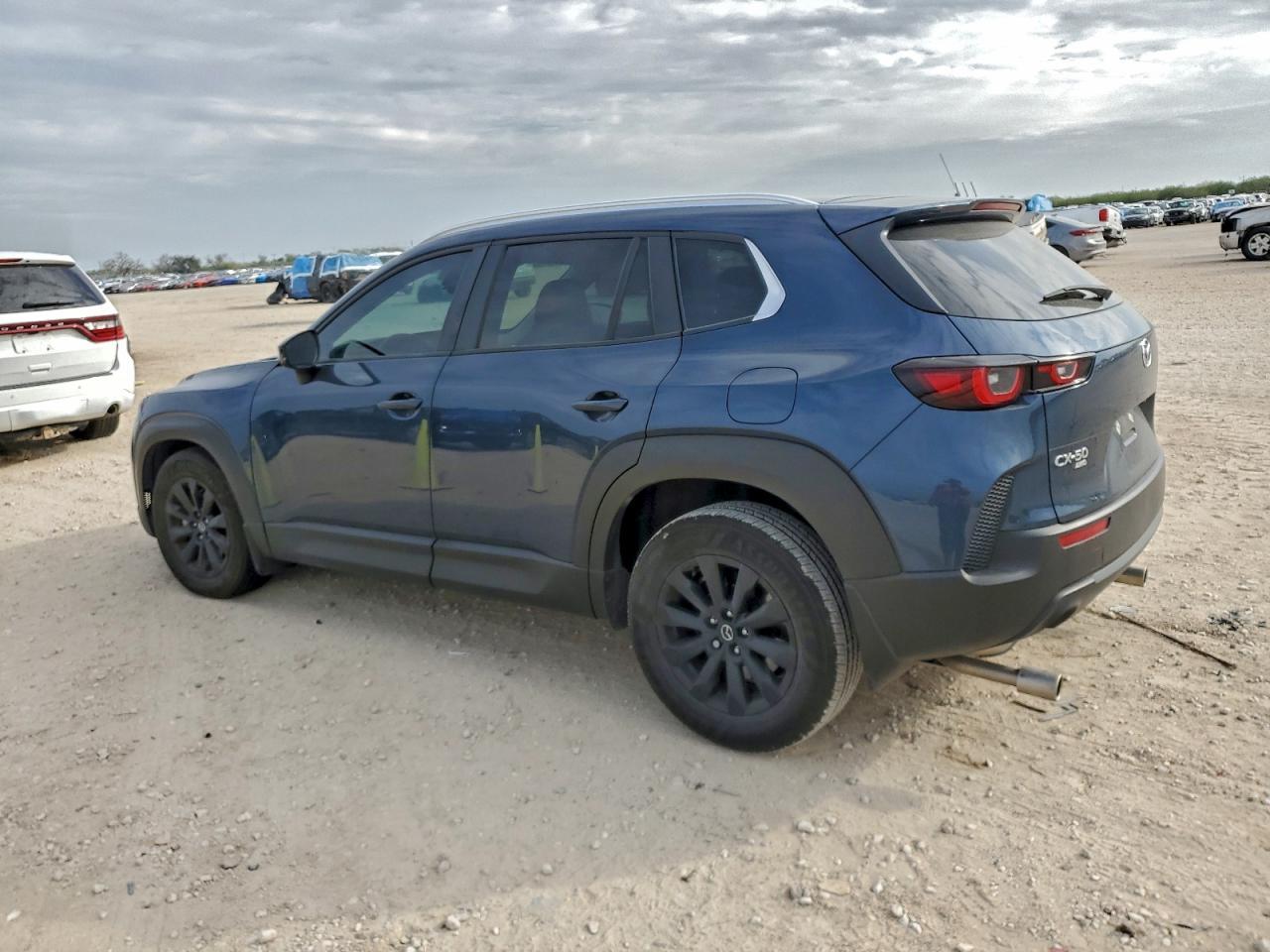 2025 Mazda Cx-50 Preferred - Фото 2