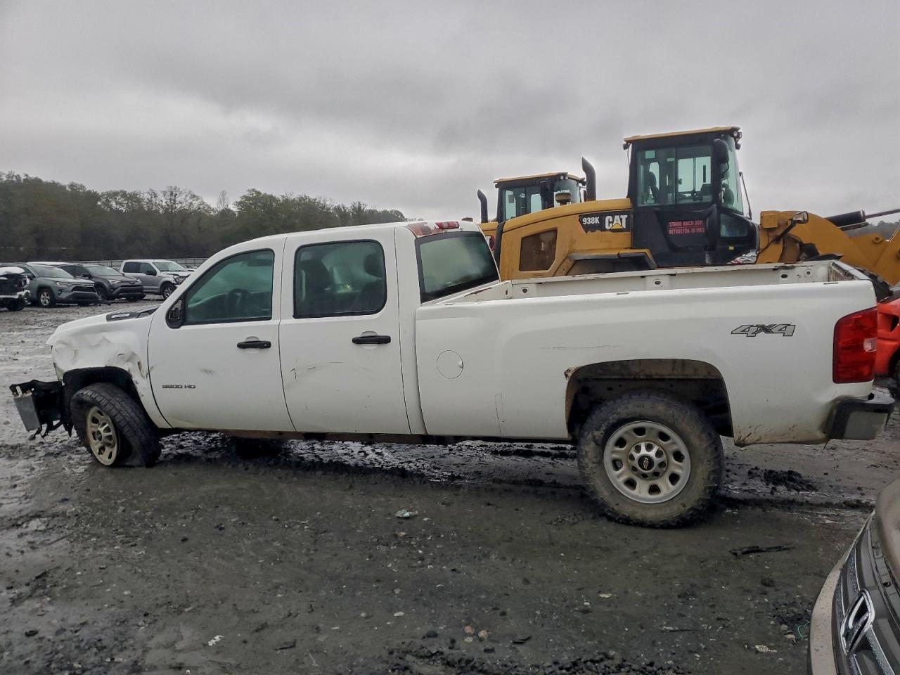 2013 Chevrolet Silverado K3500 - Фото 2