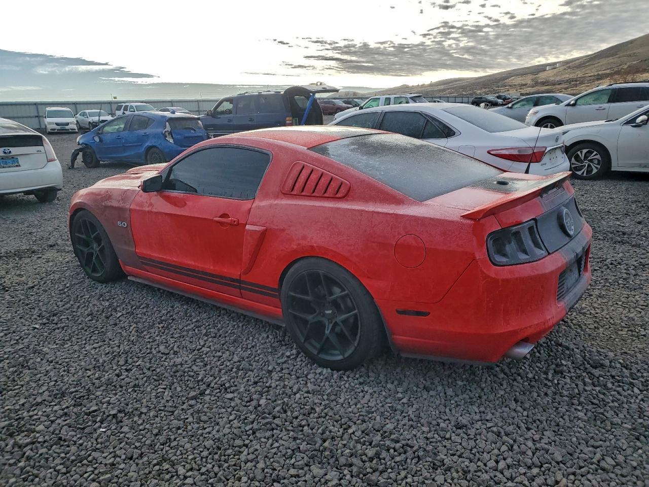 2014 Ford Mustang Gt - Фото 2