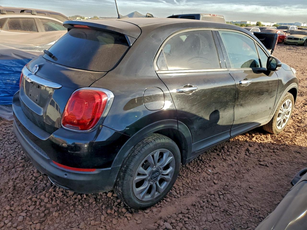 2016 Fiat 500X Easy - Image 3