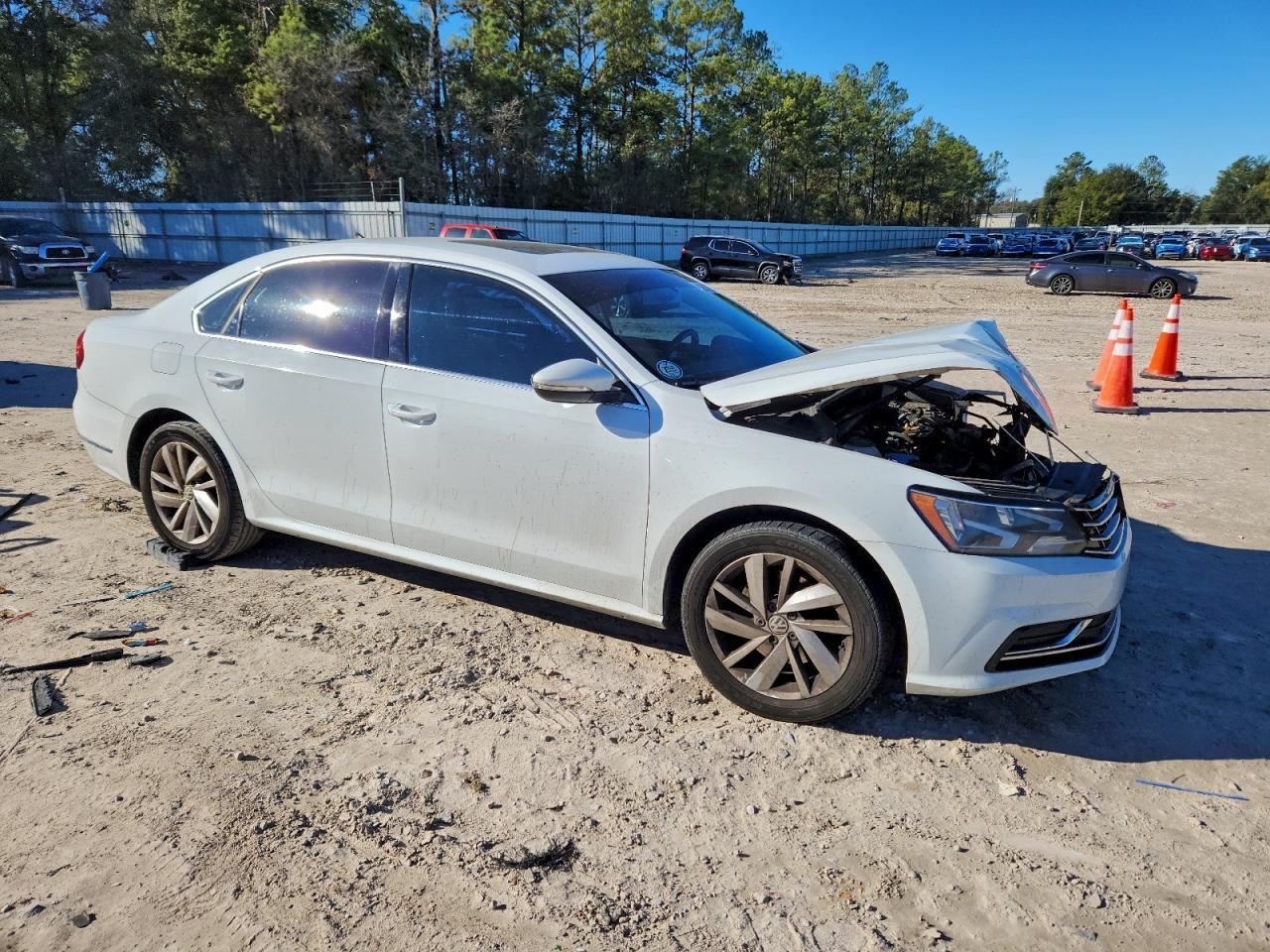 2018 Volkswagen Passat Se - Image 4