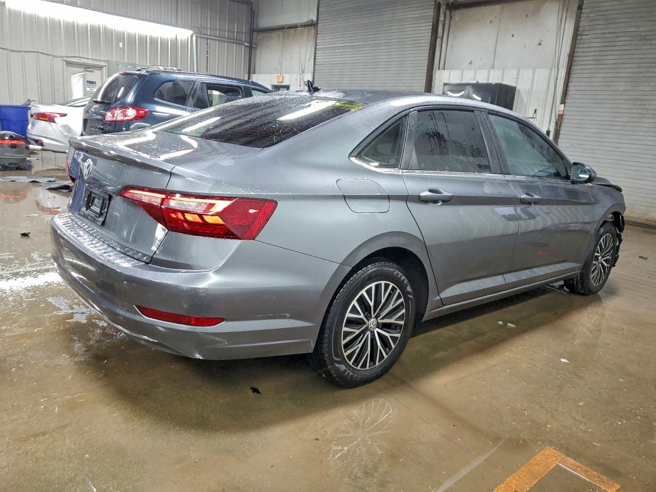 2021 Volkswagen Jetta S - Фото 3