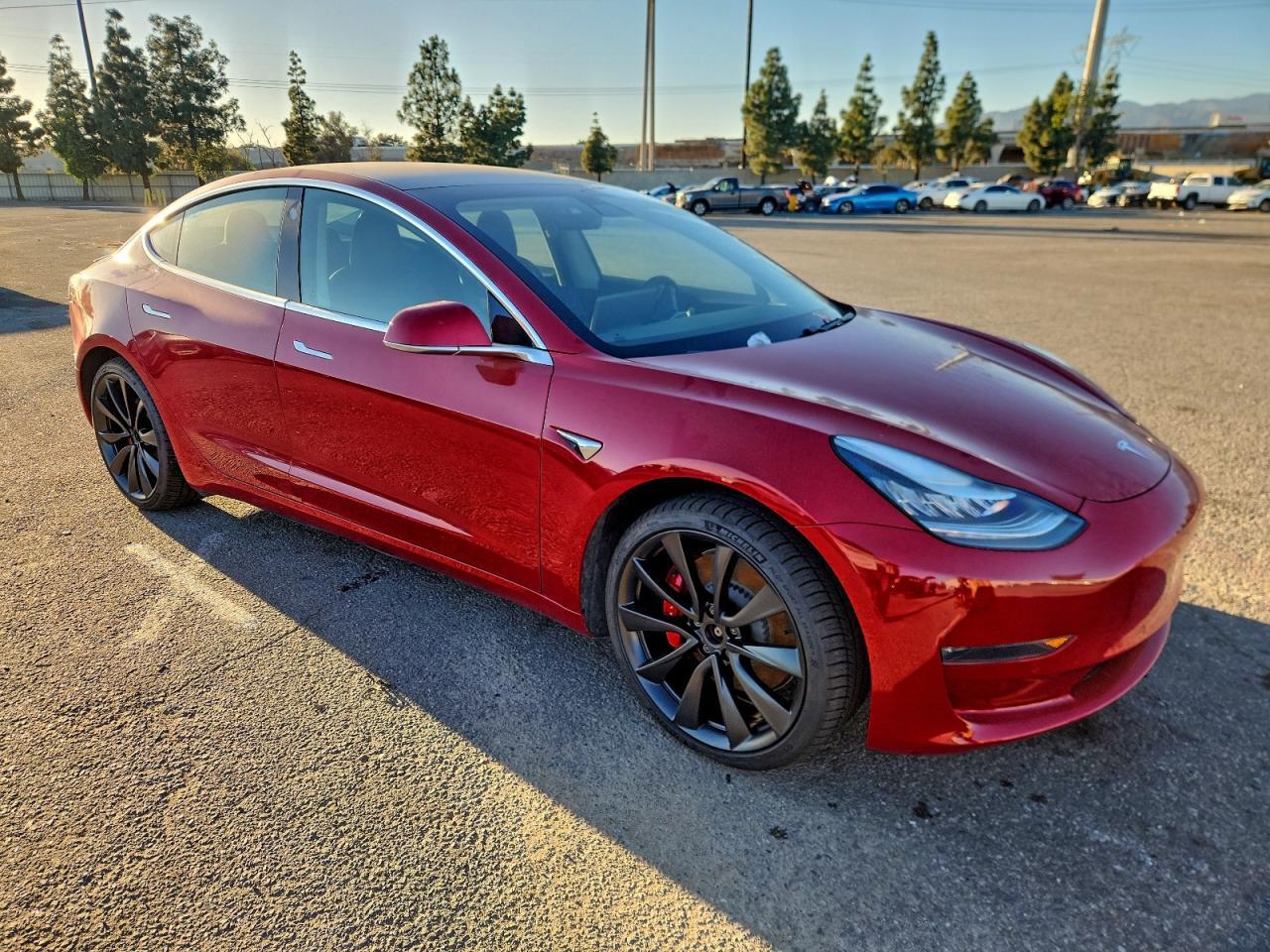 2020 Tesla Model 3 - Фото 4