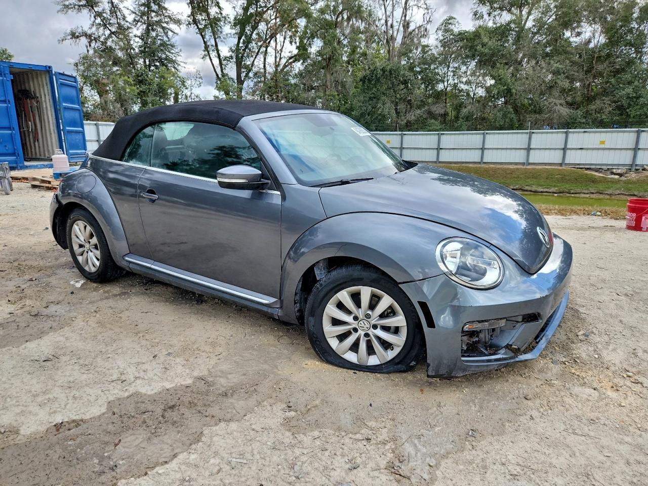 2019 Volkswagen Beetle S - Фото 4
