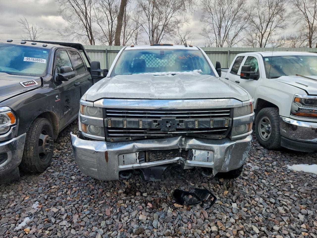 2015 Chevrolet Silverado K3500 - Фото 5