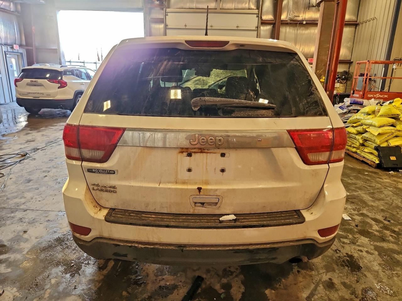 2013 Jeep Grand Cherokee Laredo - Фото 6