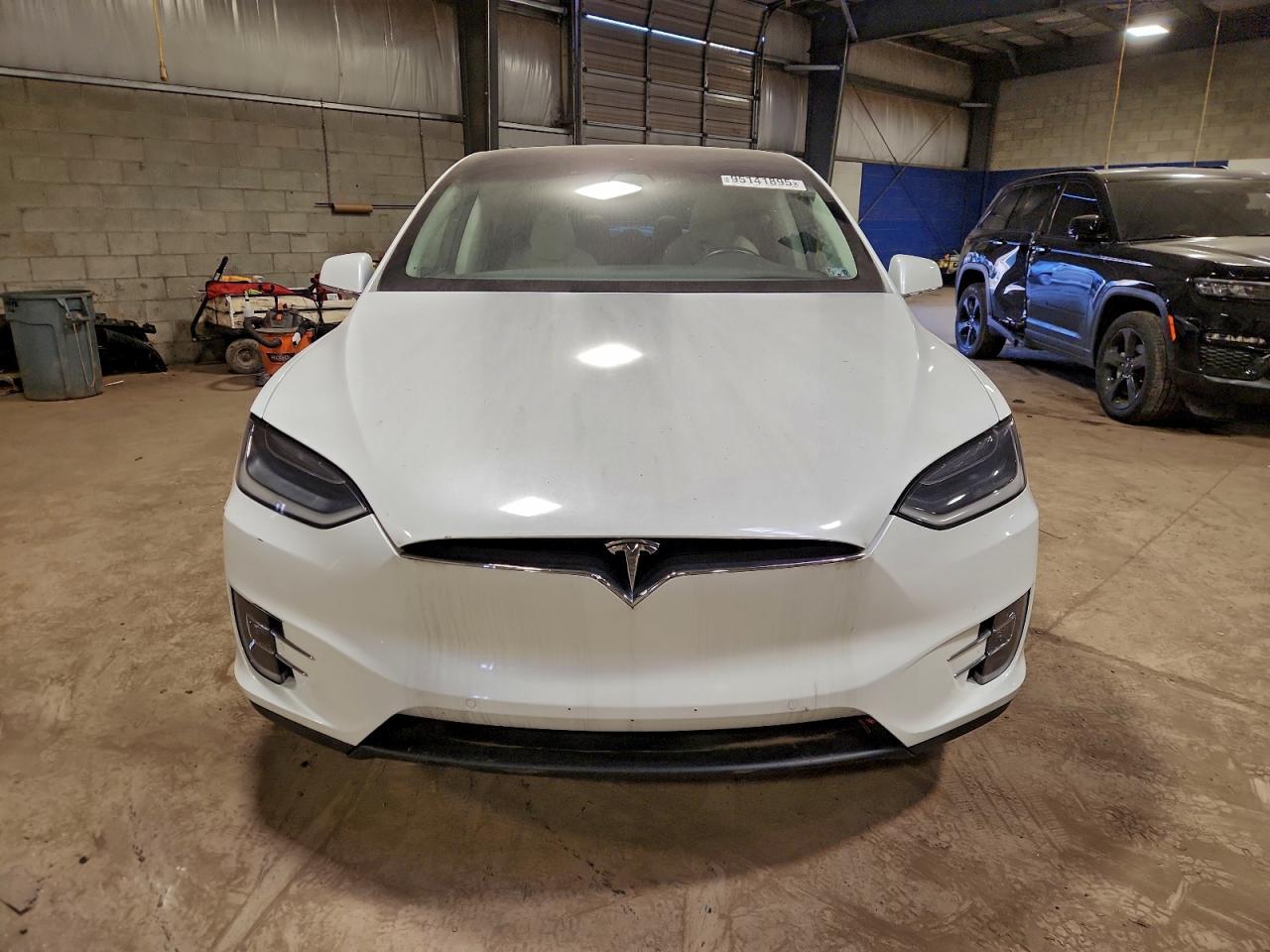 2017 Tesla Model X - Фото 5