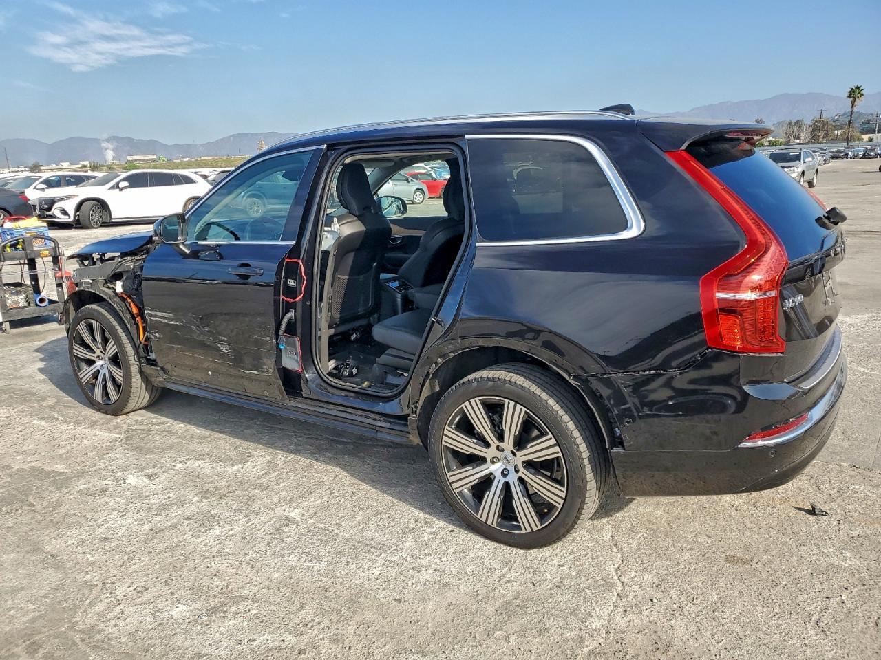2024 Volvo Xc90 Plus - Image 2