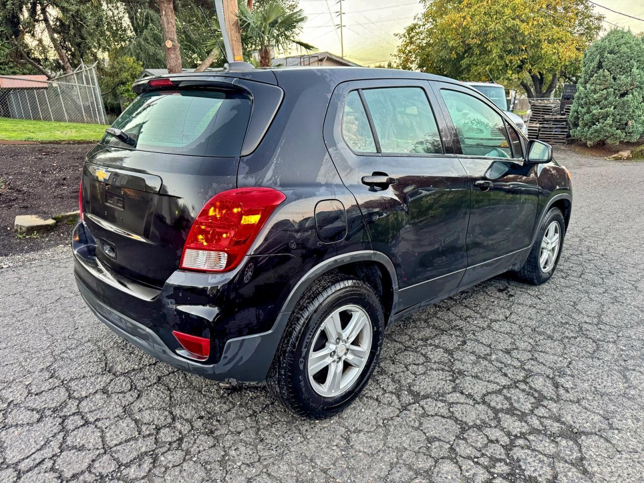 2020 Chevrolet Trax Ls - Image 4
