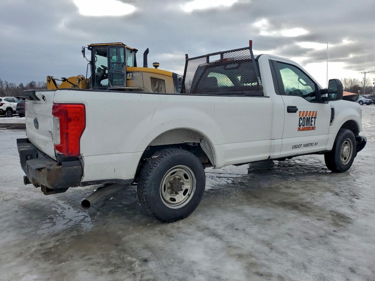 2017 Ford F250 Super Duty - Фото 3