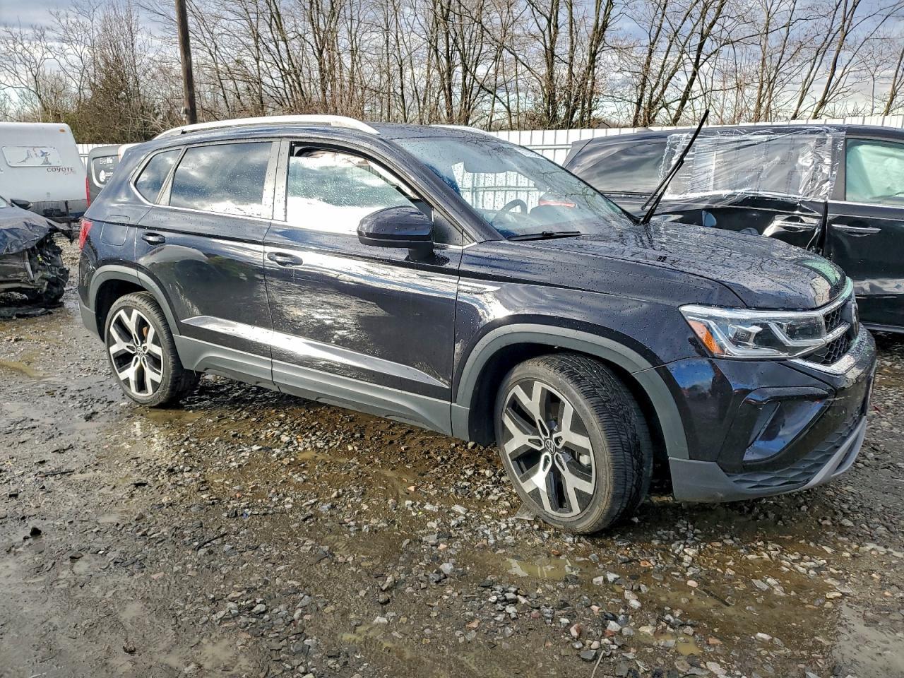 2022 Volkswagen Taos Sel - Image 4