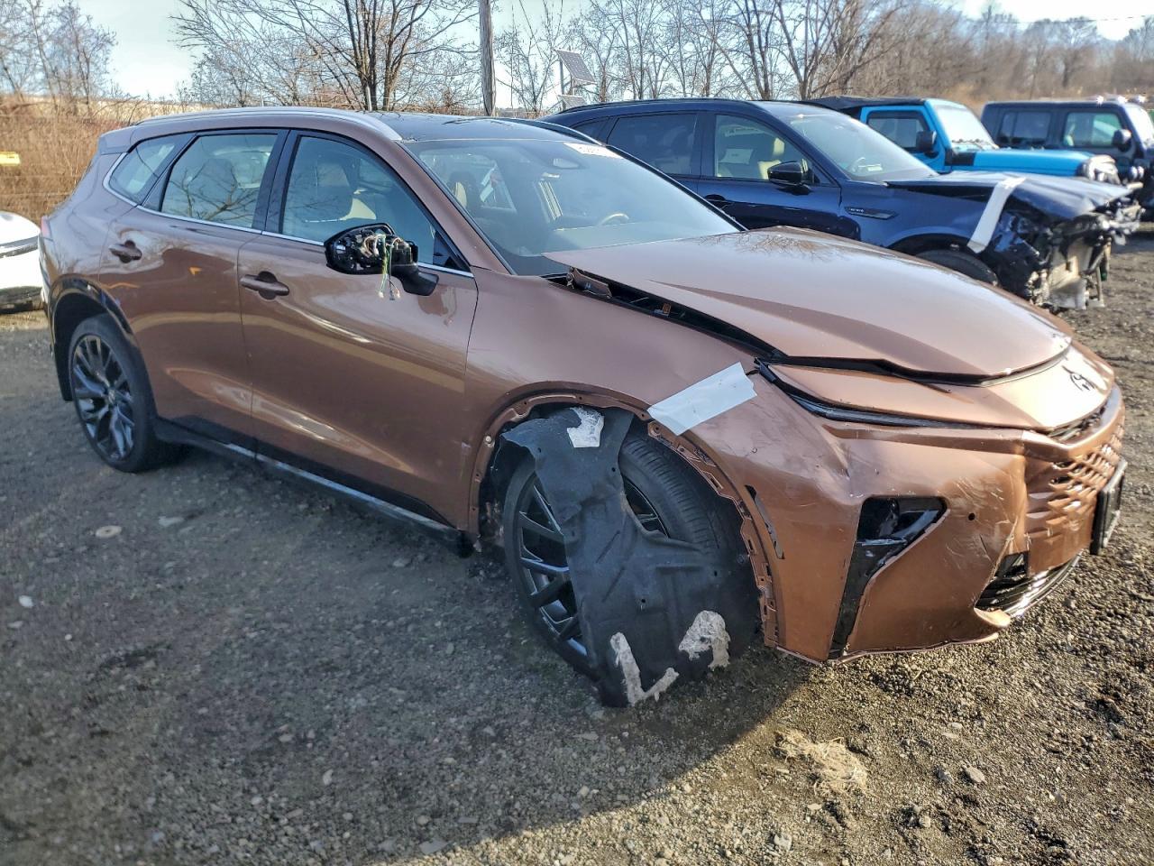2025 Toyota Crown Signia Xle - Image 4