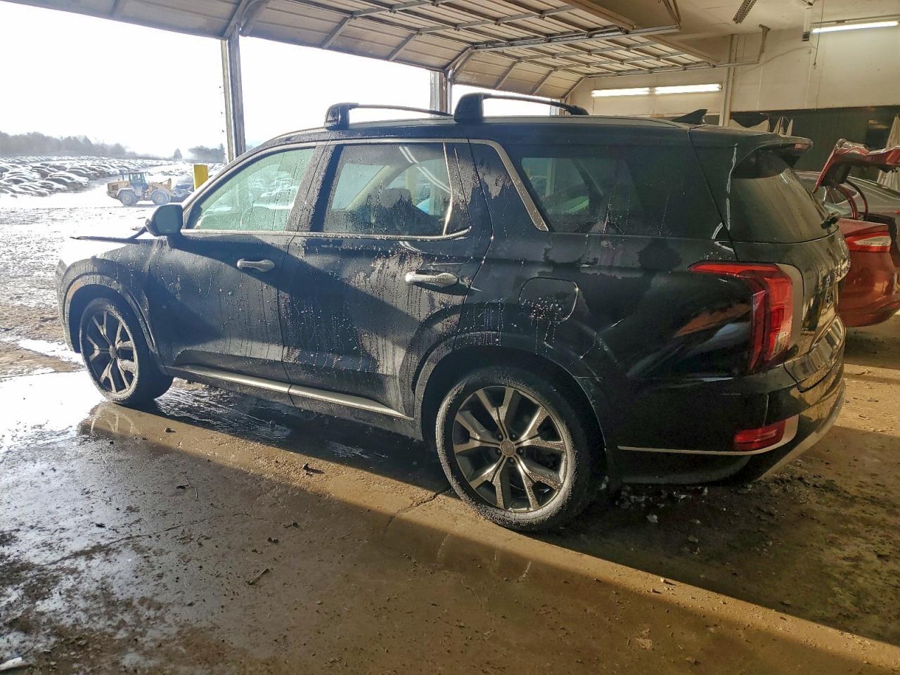 2021 Hyundai Palisade Limited - Image 2