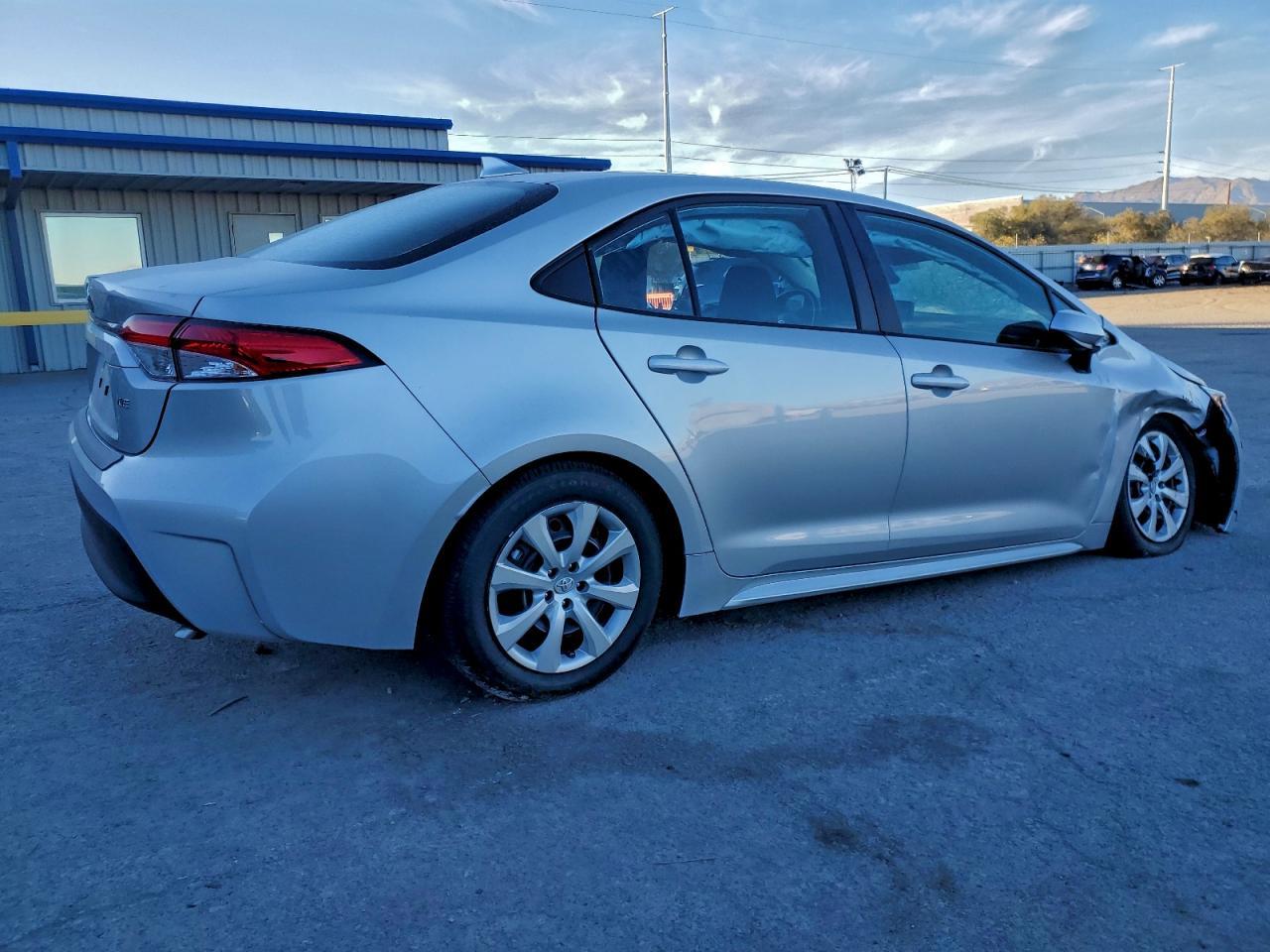 2024 Toyota Corolla Le - Image 3